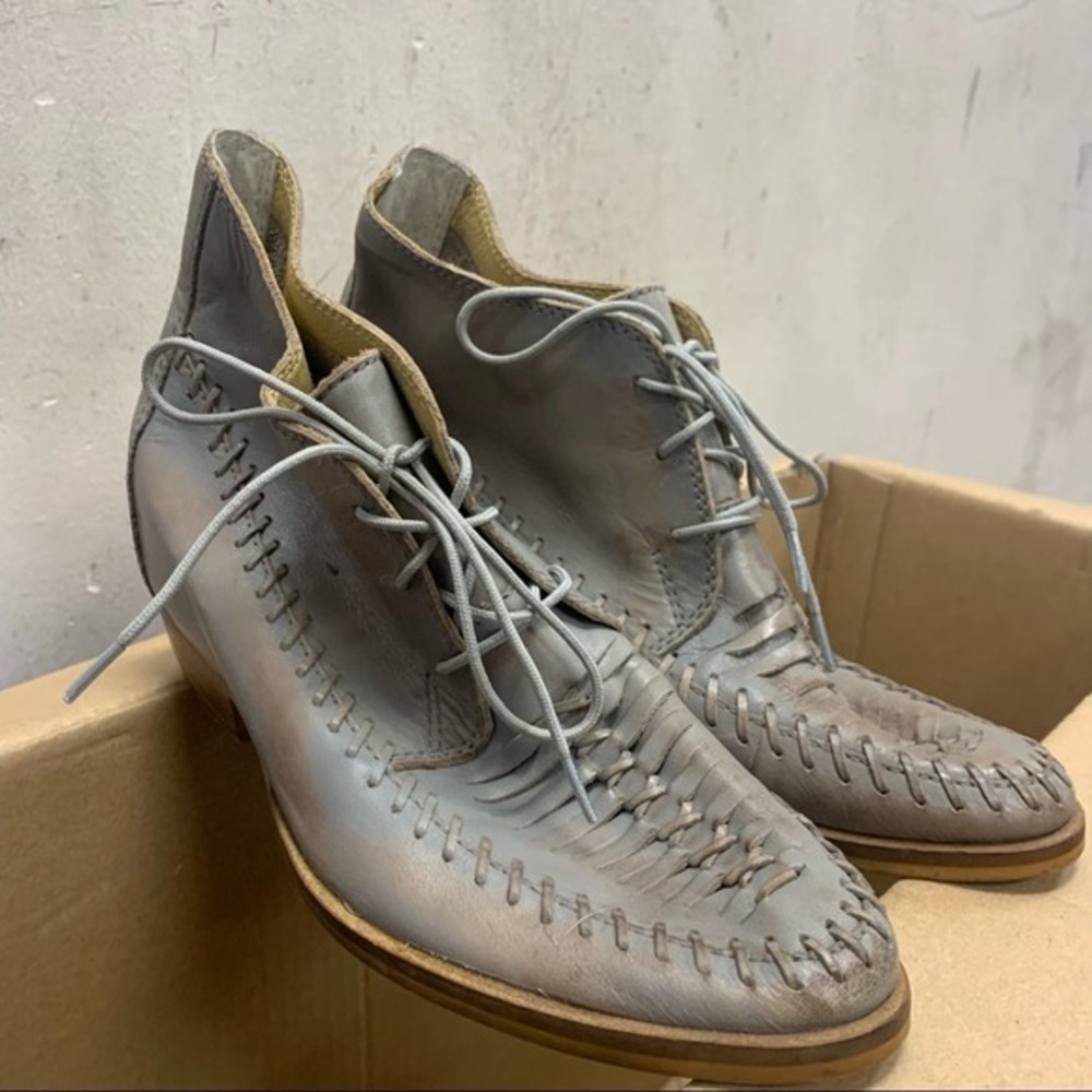 ANTHROPOLOGIE Latigo gray leather woven shoes /lace up booties women's boho SZ 7